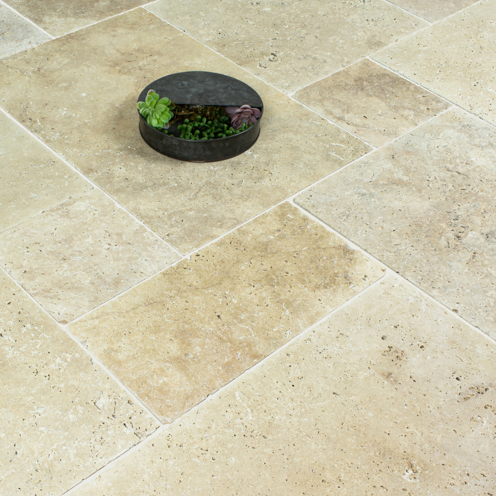 Classic Blend Mix Travertine Tumbled - Unfilled Paving
