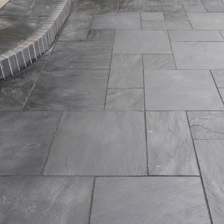 brazilian-black-slate-calibrated-paving