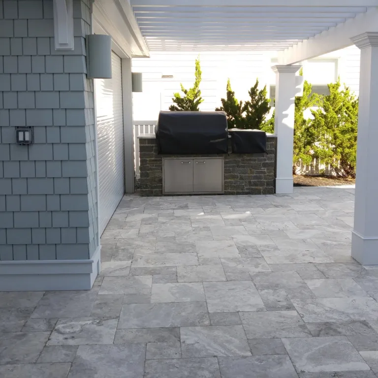 silver-travertine-paving-tumbled-unfilled